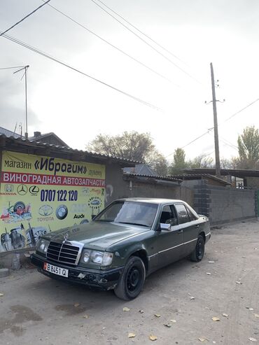 дом на колесах авто: Mercedes-Benz W124: 1989 г., 2.3 л, Механика, Дизель, Седан