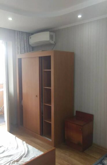 Долгосрочная аренда квартир: 1 комната, Агентство недвижимости, Без подселения, С мебелью частично