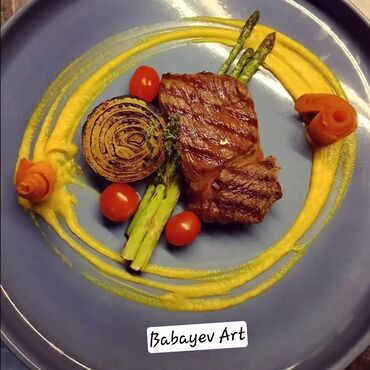 Aşpazlar: Hamburqer ustası, 24 yaş, 6 ildən artıq təcrübə — 18