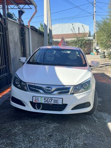 BYD: BYD : 2018 г., Автомат, Электромобиль, Седан