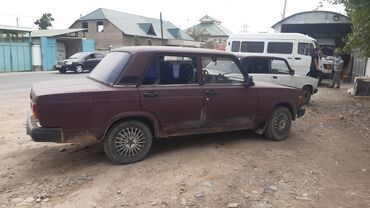 авто 2107: Срочно сатылат,ак карбиратор 2004 75иң,кызыл инжектор 2008 85иң тел