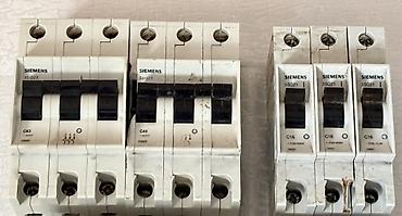 Электротовары: Sənaye elektrik avadanlıqları dəsti Məzmun: - Siemens kontaktorlar — 5