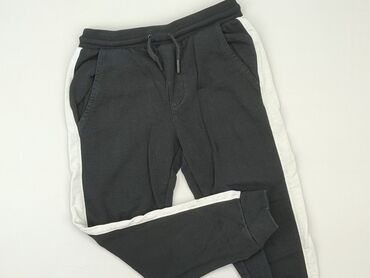 nike spodnie: Sweatpants, Reserved, 9 years, 128/134, condition - Good