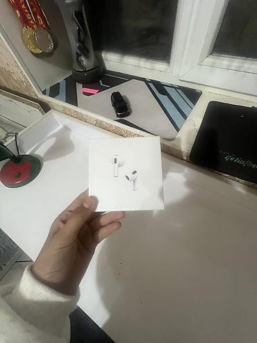 Наушники: Вкладыши, Apple, Новый, Беспроводные (Bluetooth), Студийные — 9