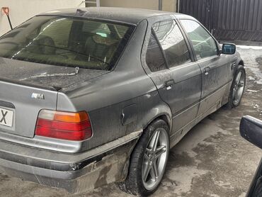 BMW: BMW 3 series: 1991 г., 1.6 л, Механика, Бензин, Седан