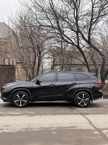 Toyota: Toyota Highlander: 2022 г., 3.5 л, Автомат, Бензин — 3