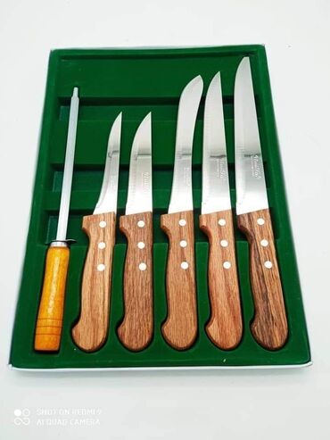 Ostala kuhinjska oprema: Set od 5 noževa + oštrač noževa Porucite odmah u Inbox stranice