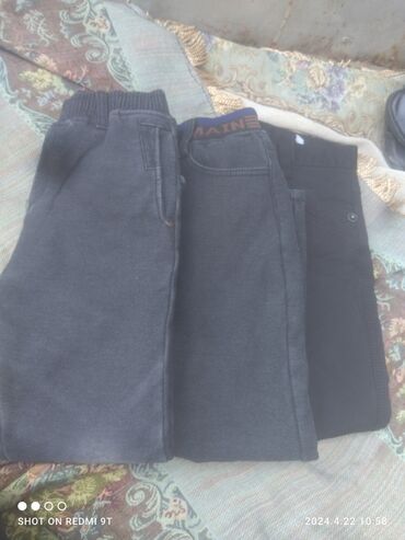 детские брюки: Джинсы и брюки, цвет - Черный, Б/у