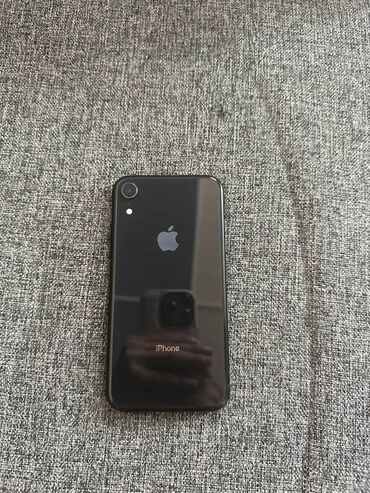 Apple iPhone: IPhone Xr, Б/у, 64 ГБ, Черный, Защитное стекло, Чехол, 100 %