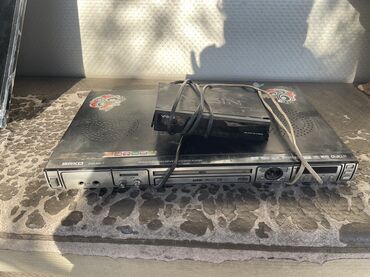 ufc 3 диск: DVD/медиаплеер BEKO EVD-888-T + компактный плеер/приставка VASIN