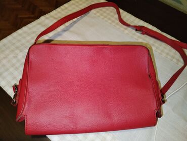 sirina ramena sa: Shoulder bag, Material: Leather