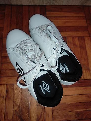 kengurovo blago platforma: Ženske umbro patike, veličina 39. Stanje na slikama — 3
