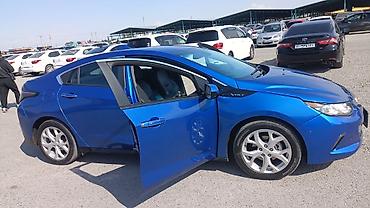 маленькие электро машины: Chevrolet Volt: 2016 г., 1.4 л, Автомат, Электромобиль, Хэтчбэк — 9