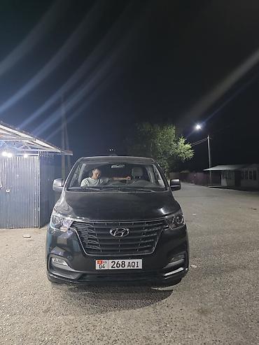 старекс 4х4: Hyundai Starex: 2018 г., 2.5 л, Автомат, Дизель, Фургон — 1