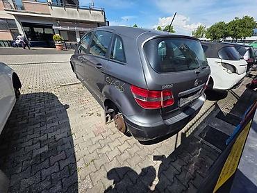Kompletan auto u delovima: MERCEDES BENZ B 180 2009. GOD. - KOMPLETAN AUTO U DELOVIMA | — 4