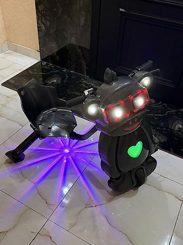 pedallı maşın: Uşaq üçün elektrikli əyləncə skeyti – robot dizaynlı drift kart — 1
