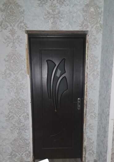 tap az ikinci el qapilar: Otaq qapisi. Eni 90sm, hund 203sm. Unvan Qala