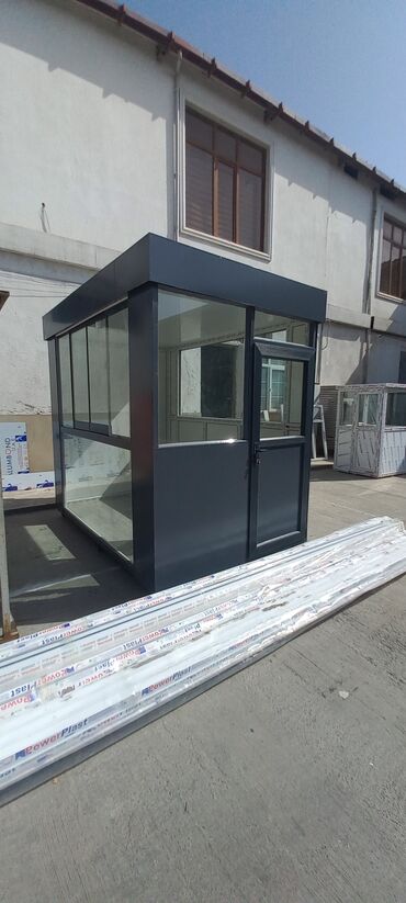 Otaq qapıları: KİOSK 
200x300=3500 man