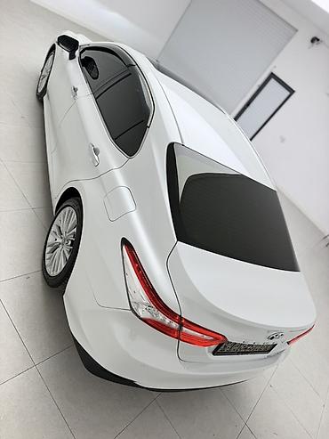 газел 2: Toyota Camry: 2018 г., Гибрид, Седан — 5