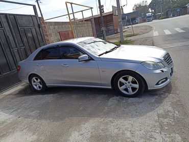 сиденья на спринтер: Mercedes-Benz E-Class: 2009 г., 2.2 л, Автомат, Дизель, Хетчбек