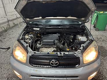 бенза бак: Toyota RAV4: 2005 г., 2 л, Автомат, Бензин, Кроссовер — 7