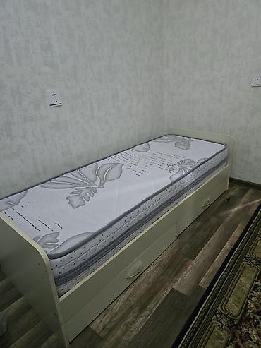 Üzərində əlavə olaraq qalın keyfiyyətli matras və tumba da verilir