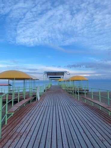 Продажа домов: Коттедж, 220 м², 9 комнат, Собственник — 18