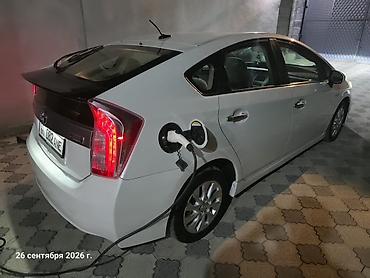 Toyota: Toyota Prius: 2014 г., 1.8 л, Автомат, Электромобиль, Лифтбек — 6