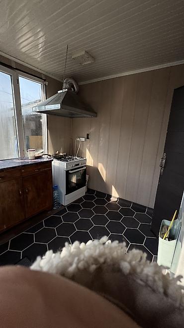 Продажа полдома: Продаётся полдома!! 📍 г. Бишкек, район Азия Молл Продаётся полдома — 11