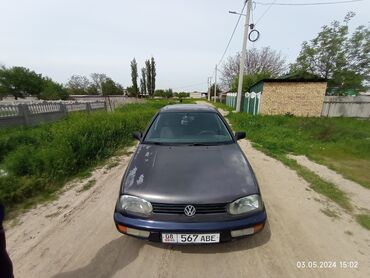Volkswagen Golf: 1.6 л, Механика, Бензин