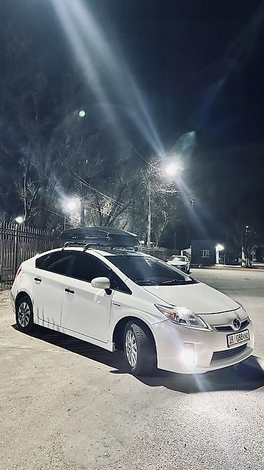 Toyota: Toyota Prius: 2013 г., 1.8 л, Вариатор, Электромобиль, Хэтчбэк — 3