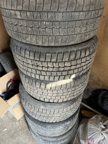 купим машина: Шиналар 225 / 40 / R 18, Кыш, Комплект, Жеңил унаалар, Dunlop