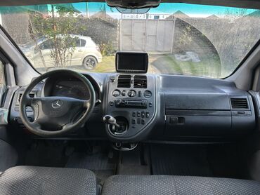 Mercedes-Benz: Satılır ılı:2000 mator 2.2 sdi mexanika karopka yer sayi 5+1 senedle — 12