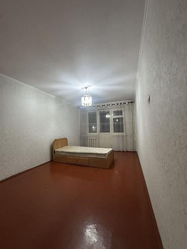 Комнаты: 33 м², С мебелью частично — 1