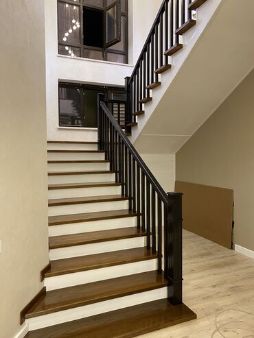 обшивка лестниц: Шикарные лестницы изготавливаем, работа очень аккуратная с гарантией