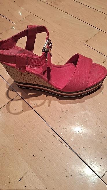 Basanoşka və səndəllər: Tommy Hilfiger Original Ölçü 38 Amerikadan alınıb Qadın sandal – — 2