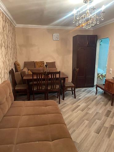 evler bine: Yasamal rayonu, Elmlər metrosu yaxınlığı, BDU-nun yanında, köhnə — 2