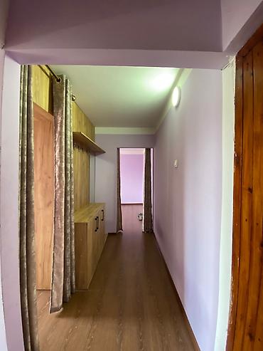 квартира 10 микр: 2 комнаты, 44 м², 10 мкр 4 этаж — 3