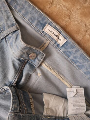 Pantalone: M, Visok struk, Ravne nogavice — 16