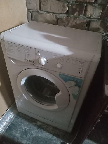 Стиральная машина Indesit, фронтальная загрузка. Характеристики и