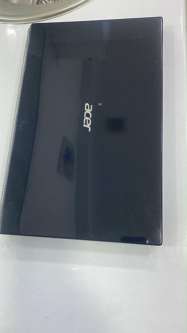 Acer: Acer noutbuk Xüsusiyyətlər: - Ekran: təxminən 15.6" - Prosessor — 2
