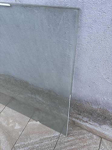 Şəxsi əşyalar: Temperli şüşə 300×120 sm, 12 mm Satılır. Ölçüsü 300×120 sm, qalınlığı — 1