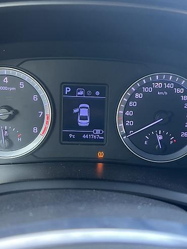 Продажа авто: Hyundai Sonata: 2019 г., 0.2 л, Автомат, Газ, Седан — 7