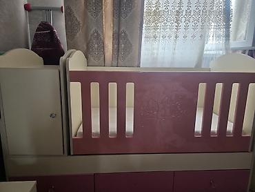 uşaqlar ucun oyuncaqlar: Usag yatagi yaxsi vezyyetdedir matras usdunde verilir satma sebebi — 1