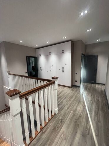 Посуточная аренда домов: 250 м², 4 комнаты — 7