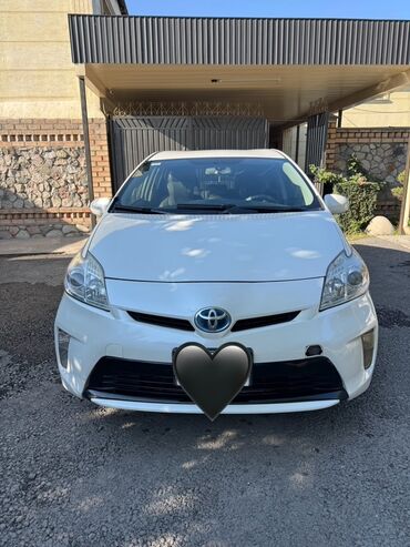 продаю тайота альфард: Toyota Prius: 2015 г., 1.8 л, Автомат, Гибрид, Хетчбек