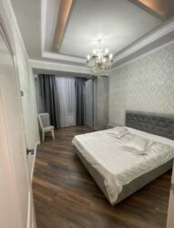 срочно продаётся 1 комнатная квартира в районе шлагбаум по улице кенсуйская 17 пересекает интергельпо ориентировочно парк фучика: 2 бөлмө, Чогуу жашоосу жок, Толугу менен эмереги бар