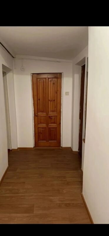 продается дом в кара балта: 60 кв. м, 3 бөлмө, Унаа токтотуучу жай, Сарай, Забор, тосулган