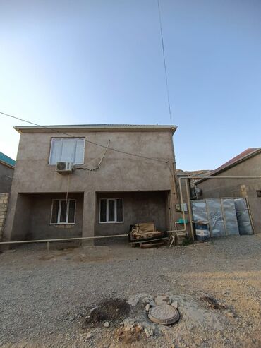 yasamalda həyət evi: 4 otaqlı, 150 kv. m