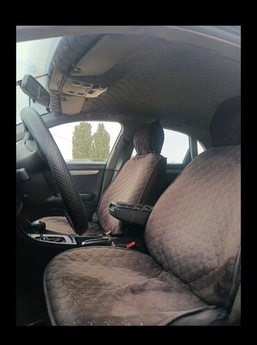 Audi: Audi A4: 2002 г., 2 л, Механика, Бензин, Седан — 7